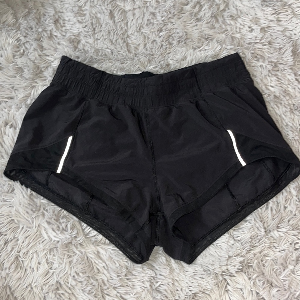 Lululemon, Size 6, Black Shorts